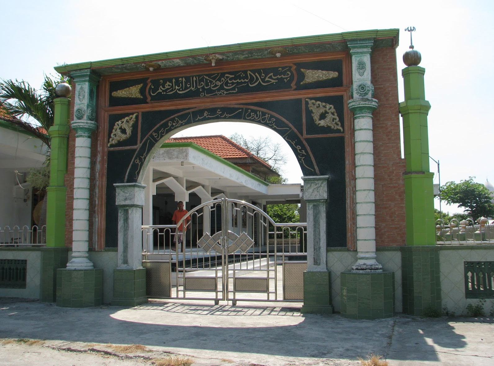 masjid pesucinan leran manyar gresik jawa timur » Bukti Sejarah Penyebaran Agama Islam Di Kota Gresik